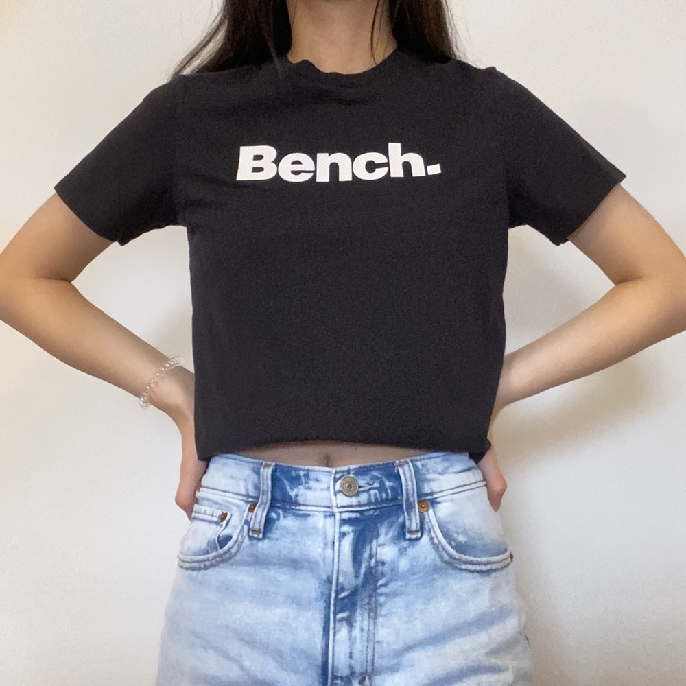 Black bench t shirt